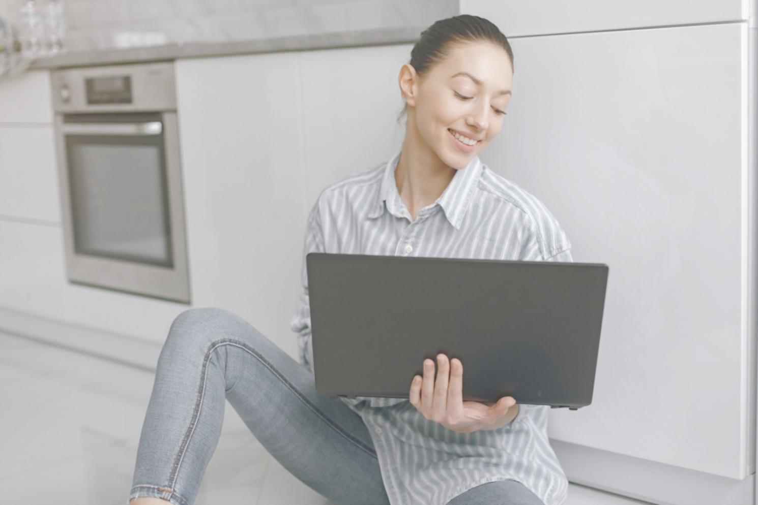 Revisión de documentación legal para cierre de ronda