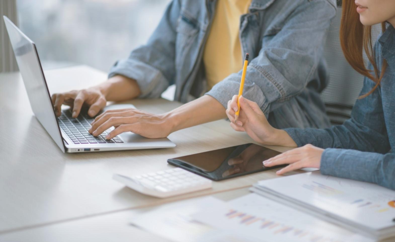 Reunión entre fundadores e inversores potenciales